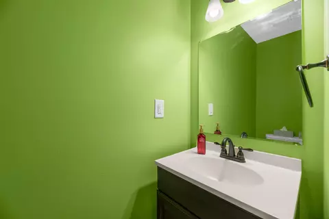 Bath - 1710 Boulder Ct, Powell, OH 43065 photo 1 of 3