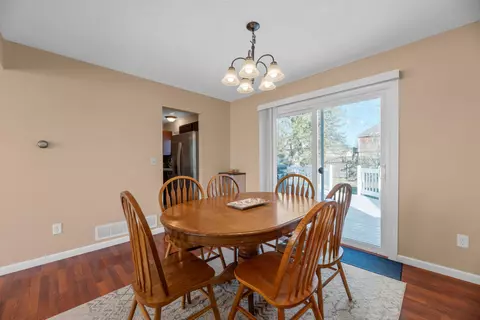 Dining - 1710 Boulder Ct, Powell, OH 43065 photo 3 of 4
