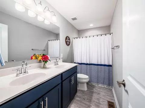 Bath - 6350 Celeste St, Westerville, OH 43081 photo 2 of 4