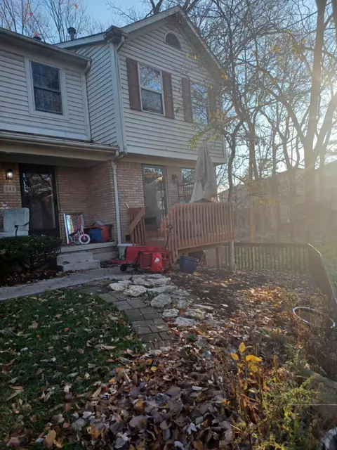 241 Foxtrail Pl, Westerville, OH 43081
