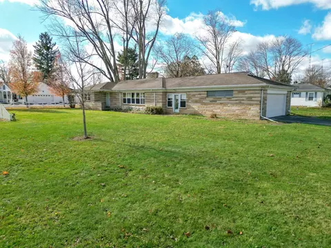 1017 Newark Rd, Mount Vernon, OH 43050