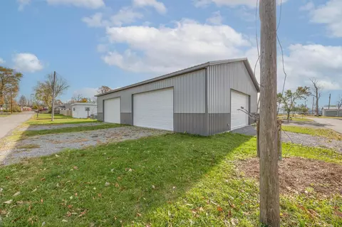 8919 Crescent St, Lakeview, OH 43331
