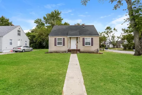 2424 Renwood Pl, Columbus, OH 43211