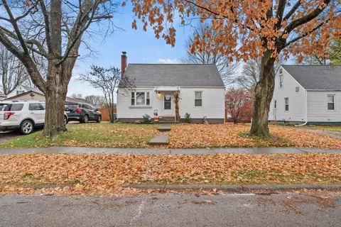 972 Fairbanks Ave, Newark, OH 43055
