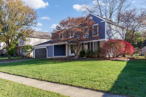 339 Green Meadows Dr W, Powell, OH 43065