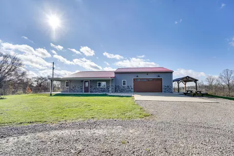 2797 State Route 345 NE, New Lexington, OH 43764