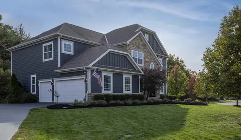 4526 Royal Birkdale Dr, Westerville, OH 43082