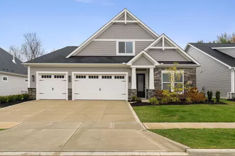 5452 Seclusion Dr, Westerville, OH 43081