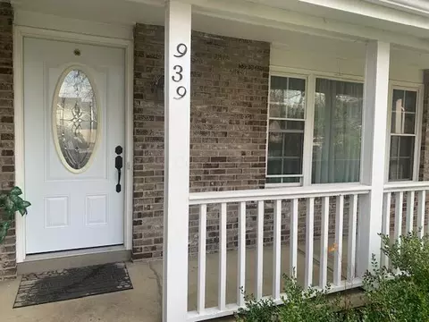 939 Timothy Ct, Columbus, OH 43230