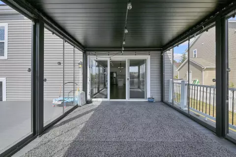 Exterior - 575 Willow Grove Dr, Delaware, OH 43015 photo 10 of 21