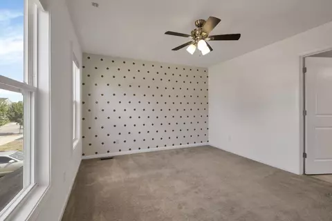 Bedroom - 575 Willow Grove Dr, Delaware, OH 43015 photo 8 of 12