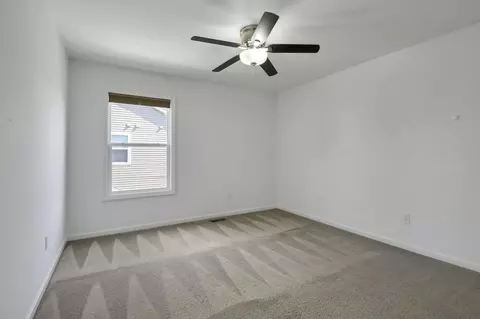 Bedroom - 575 Willow Grove Dr, Delaware, OH 43015 photo 4 of 12