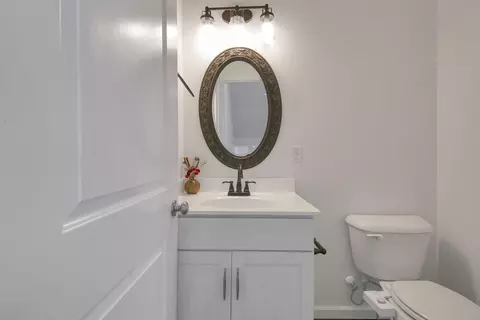 Bath - 575 Willow Grove Dr, Delaware, OH 43015 photo 1 of 10