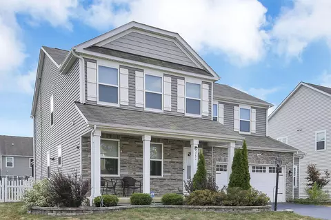 Exterior - 575 Willow Grove Dr, Delaware, OH 43015 photo 3 of 21