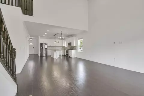 Entry Way - 575 Willow Grove Dr, Delaware, OH 43015 photo 5 of 7