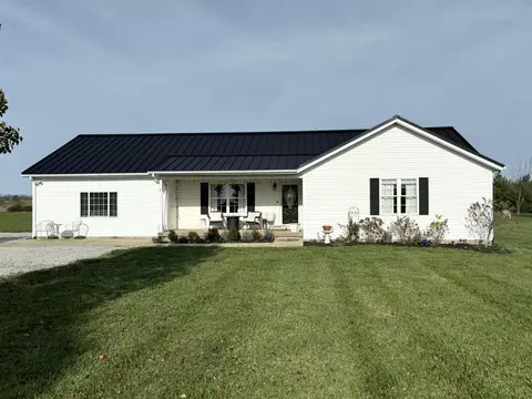 9793 Thomas Rd, Leesburg, OH 45135