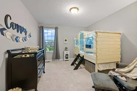 Bedroom - 357 W Wind Rd, Delaware, OH 43015 photo 6 of 7
