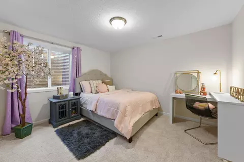 Bedroom - 357 W Wind Rd, Delaware, OH 43015 photo 7 of 7