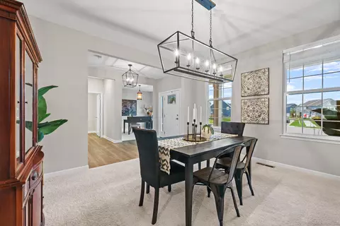 Dining - 357 W Wind Rd, Delaware, OH 43015 photo 1 of 3