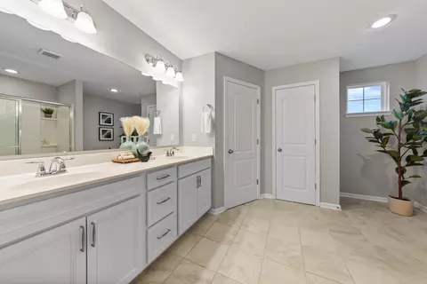 Bath - 357 W Wind Rd, Delaware, OH 43015 photo 1 of 4
