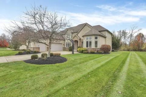 8533 Gosling Way, Powell, OH 43065