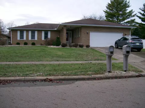 417 Ridgedale Dr, Circleville, OH 43113