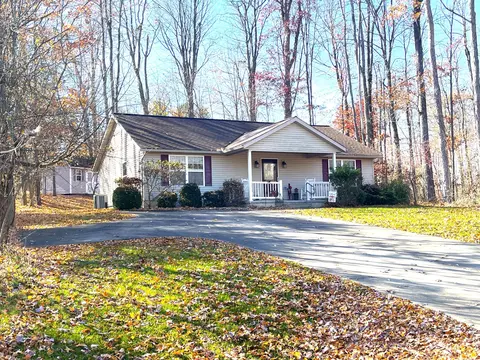 67 Valley Ct, Howard, OH 43028