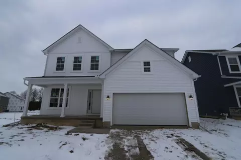 6492 White Star Dr, Powell, OH 43065