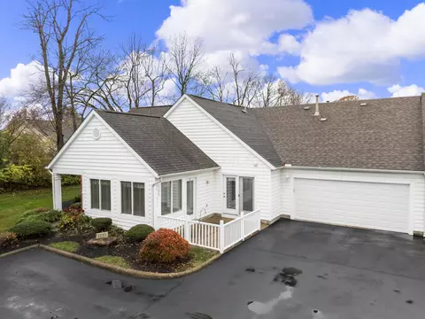 1133 Overlook Ct, Pickerington, OH 43147