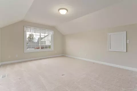 Bedroom - 6988 Ballantrae Loop, Dublin, OH 43016 photo 3 of 12