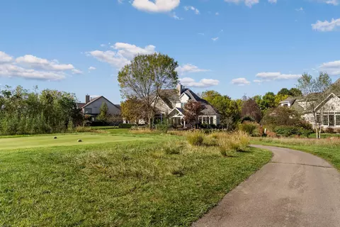 Exterior - 6988 Ballantrae Loop, Dublin, OH 43016 photo 6 of 11