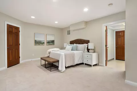 Bedroom - 6988 Ballantrae Loop, Dublin, OH 43016 photo 11 of 12