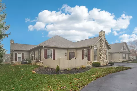 2226 William T Cir, Lancaster, OH 43130