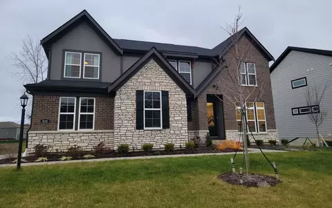 835 Pathlow Dr, Pickerington, OH 43147