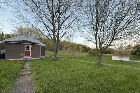 884 Rapp-montgomery Rd #C627, Lucasville, OH 45648
