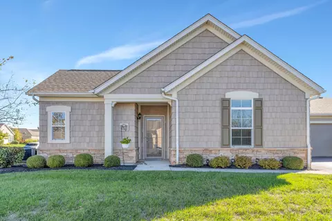 5083 Hayden Woods Ln #11, Hilliard, OH 43026