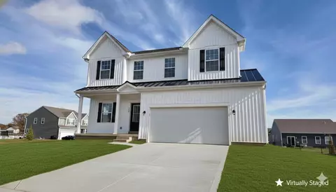 500 Walker Pointe Dr, Commercial Point, OH 43116