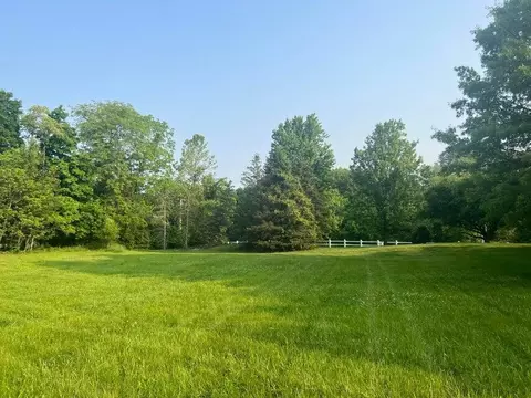 640 Old Pond Ln, Powell, OH 43065