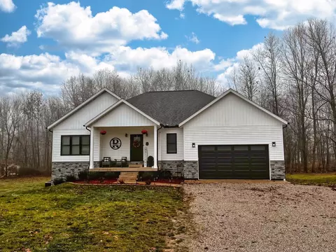70 Crestridge Ct, Howard, OH 43028