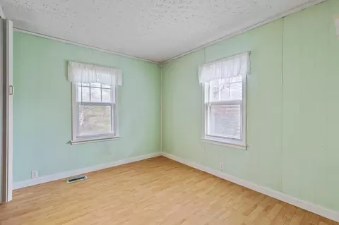 306 E Huntwork St, Baltimore, OH 43105 photo 22