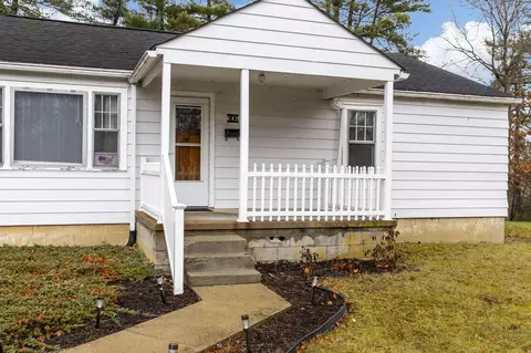 306 E Huntwork St, Baltimore, OH 43105 photo 4