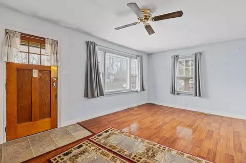 306 E Huntwork St, Baltimore, OH 43105 photo 8
