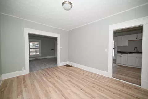 Living - 209 Wallace St, Marion, OH 43302 photo 5 of 5