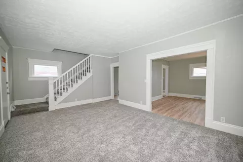 Living - 209 Wallace St, Marion, OH 43302 photo 1 of 5