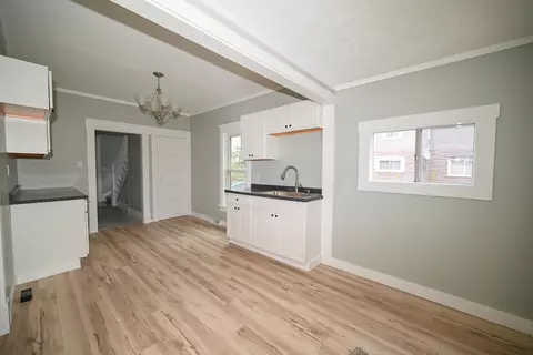 Entry Way - 209 Wallace St, Marion, OH 43302 photo 3 of 5