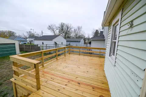 Exterior - 209 Wallace St, Marion, OH 43302 photo 8 of 13