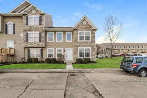4261 Bowman Park Ln #19, Canal Winchester, OH 43110