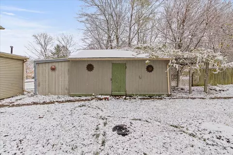 Exterior - 6377 Main St, Mingo, OH 43047 photo 5 of 6