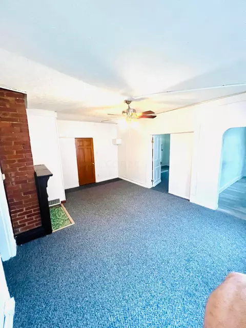 Living - 331 S Maple St, Lancaster, OH 43130 photo 4 of 4