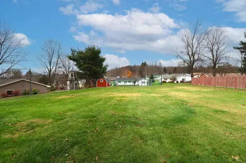 Exterior - 1251 E Walker Ave, Mansfield, OH 44905 photo 6 of 7